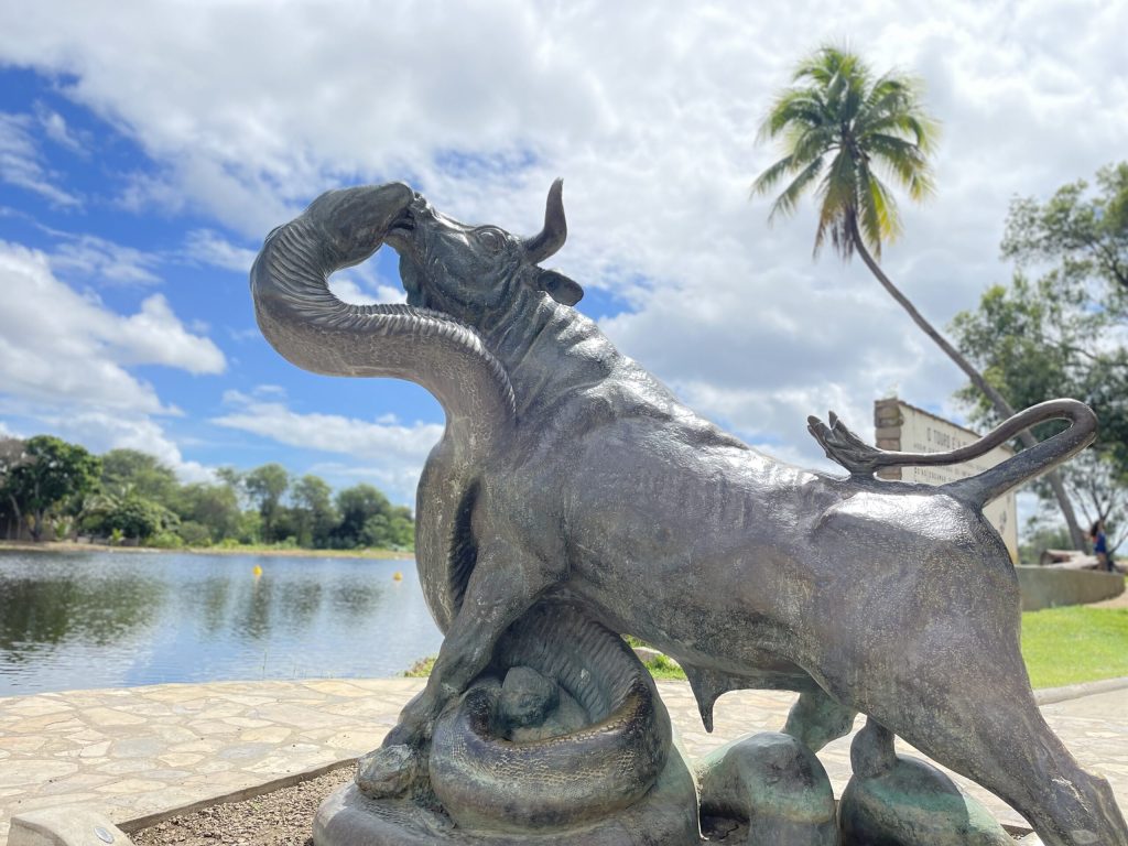 Monumento O Touro e a Sucuri